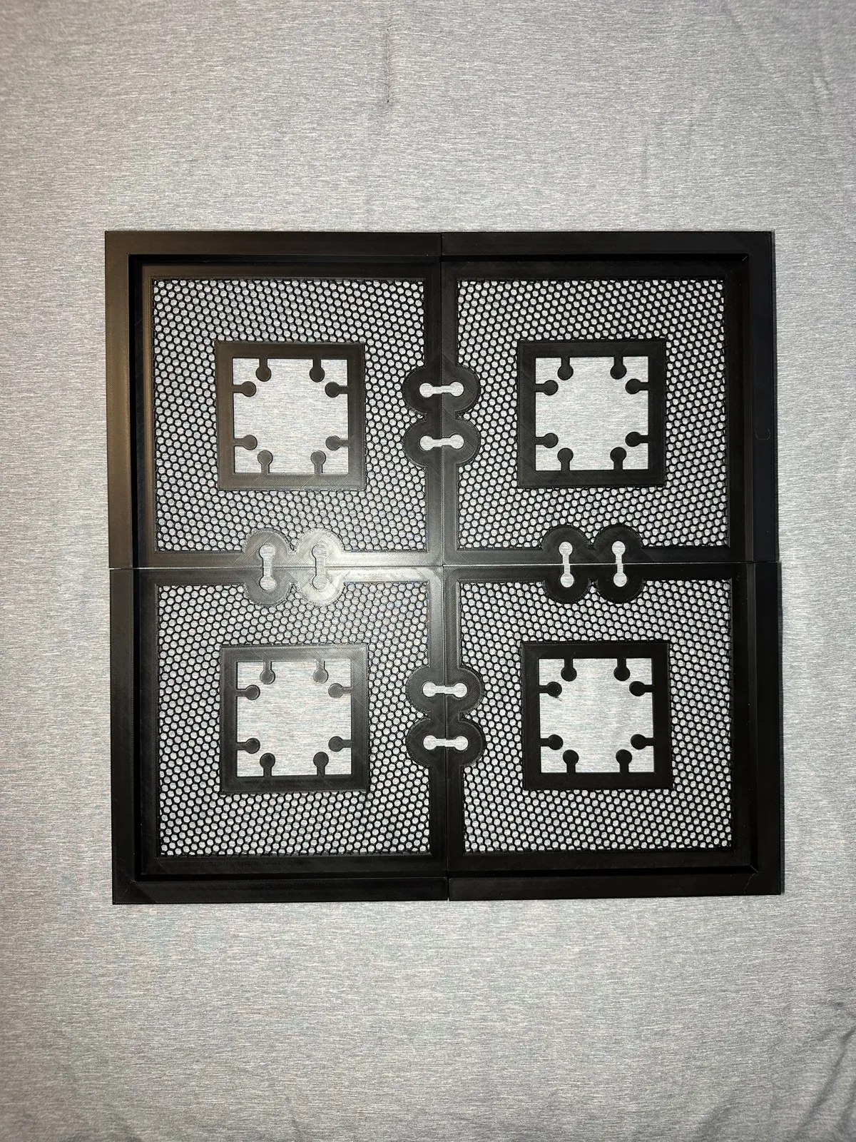 Modular Magnetic Frame System for Hueforge Art