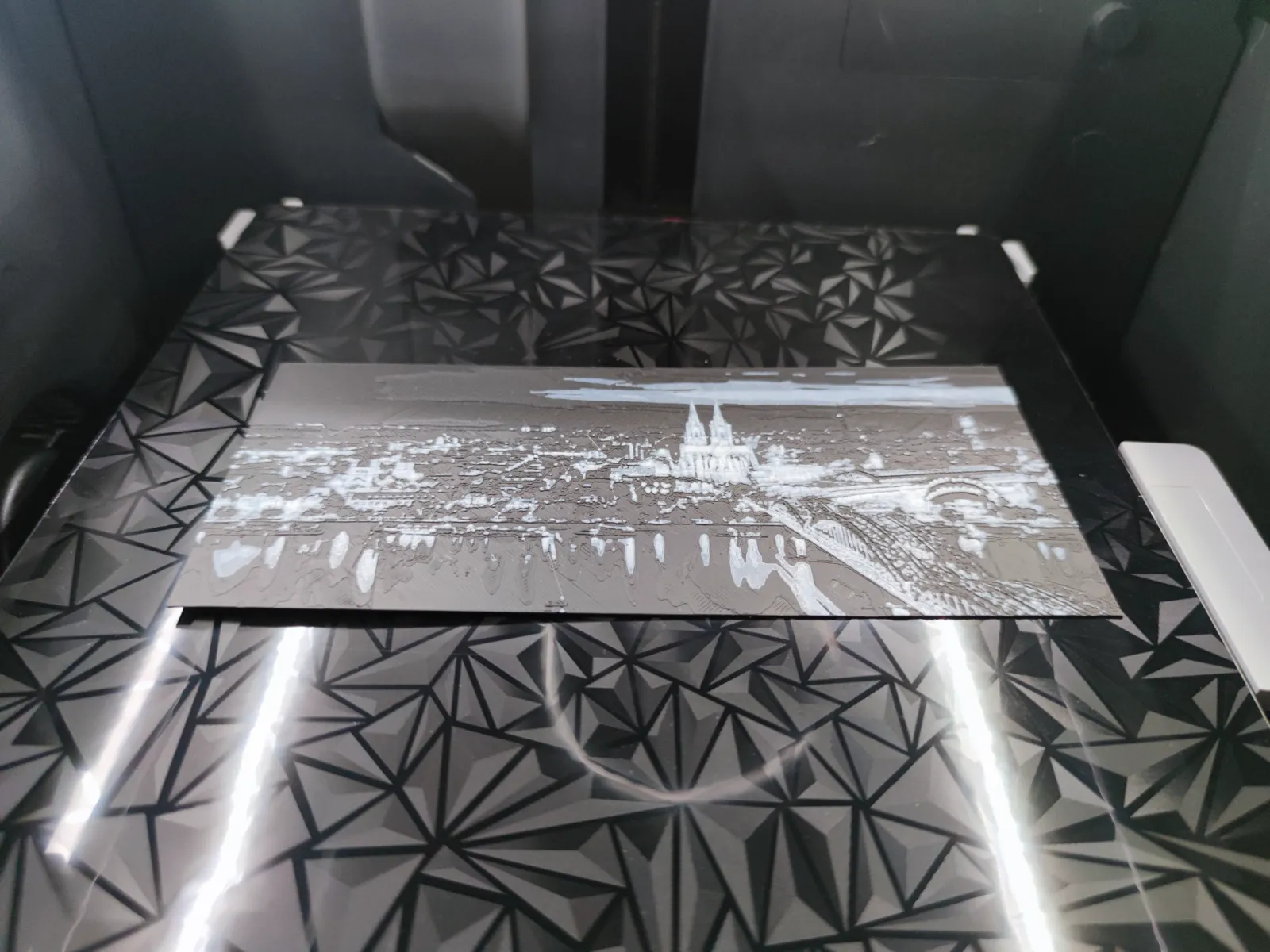 Hueforge "Cologne Skyline"