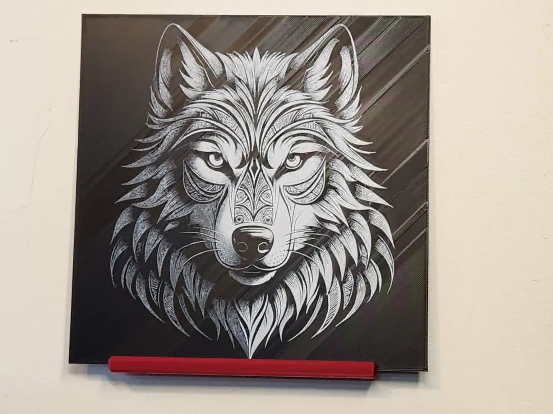 Hueforge - Detailed Ornate Wolf Head
