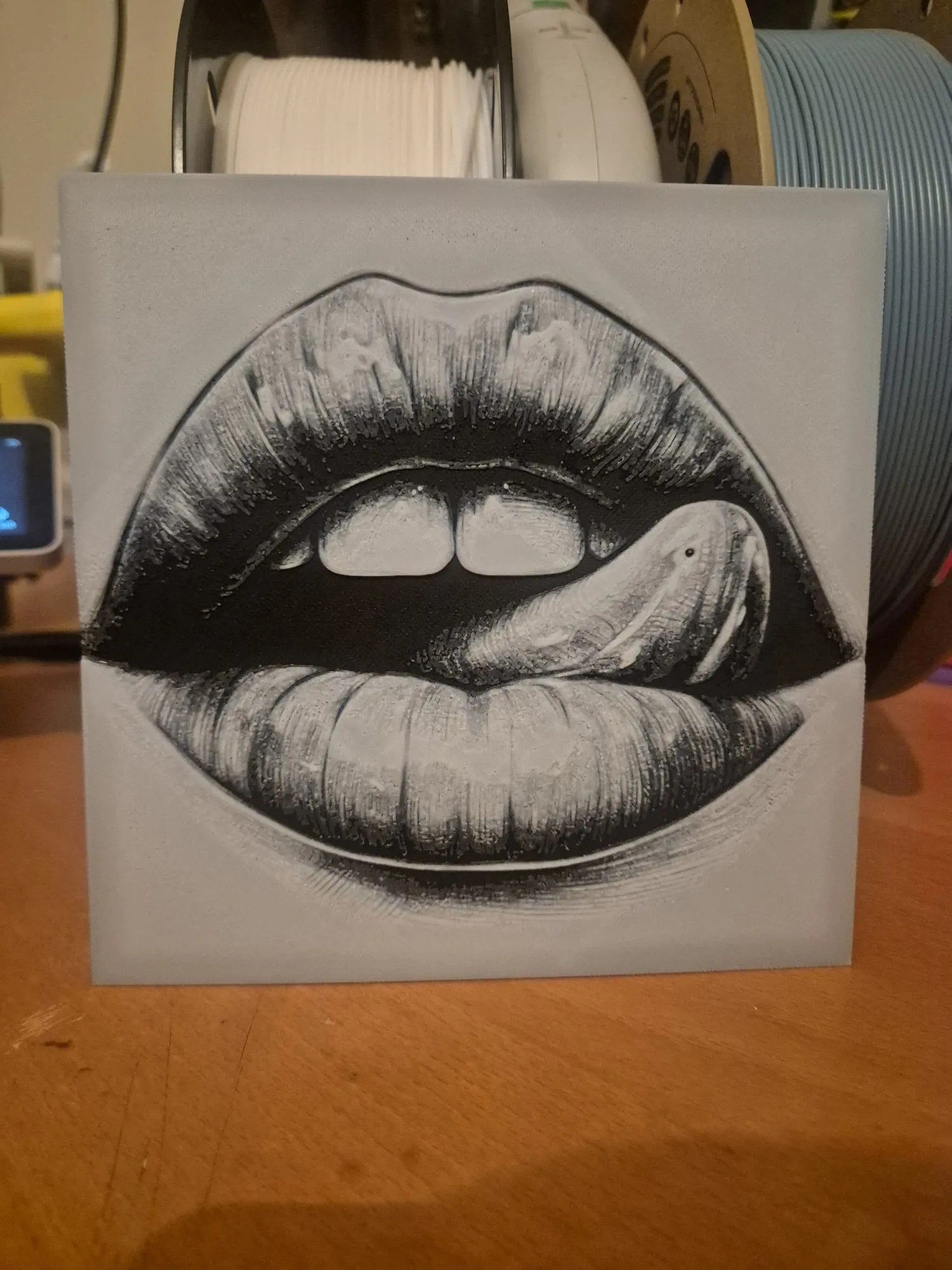 them lips hueforge
