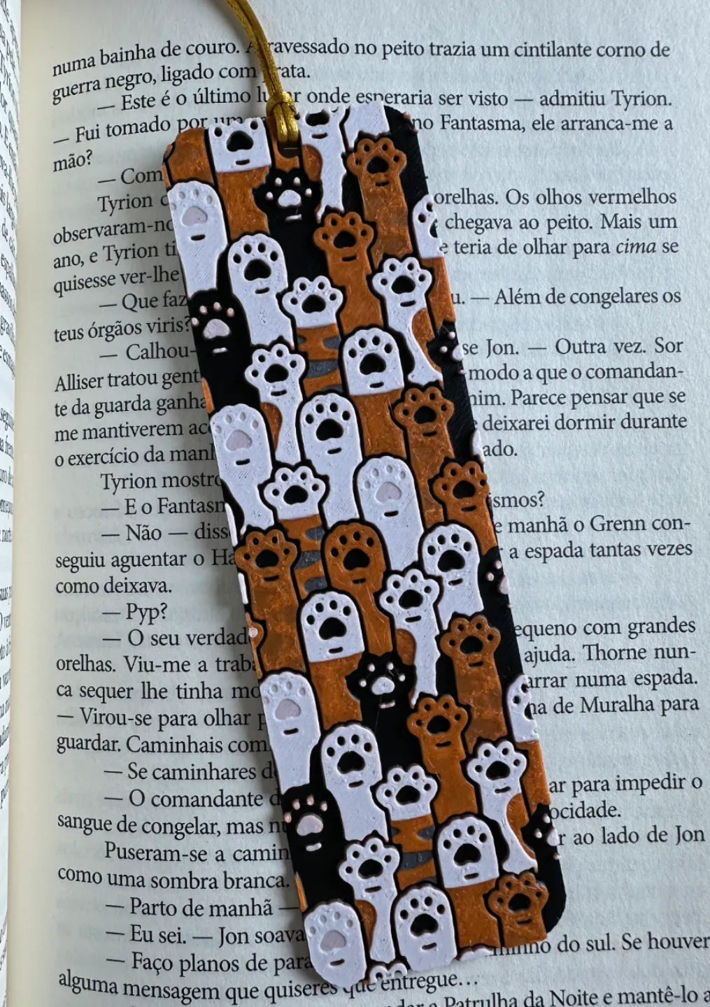 Cat paws bookmark - Hueforge