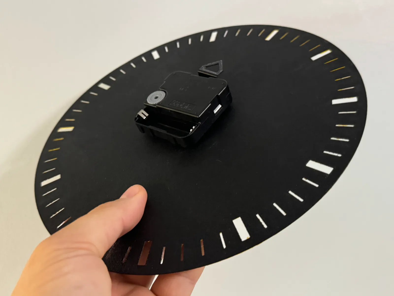Wall Clock Pokémon Pikachu Hueforge kit 011