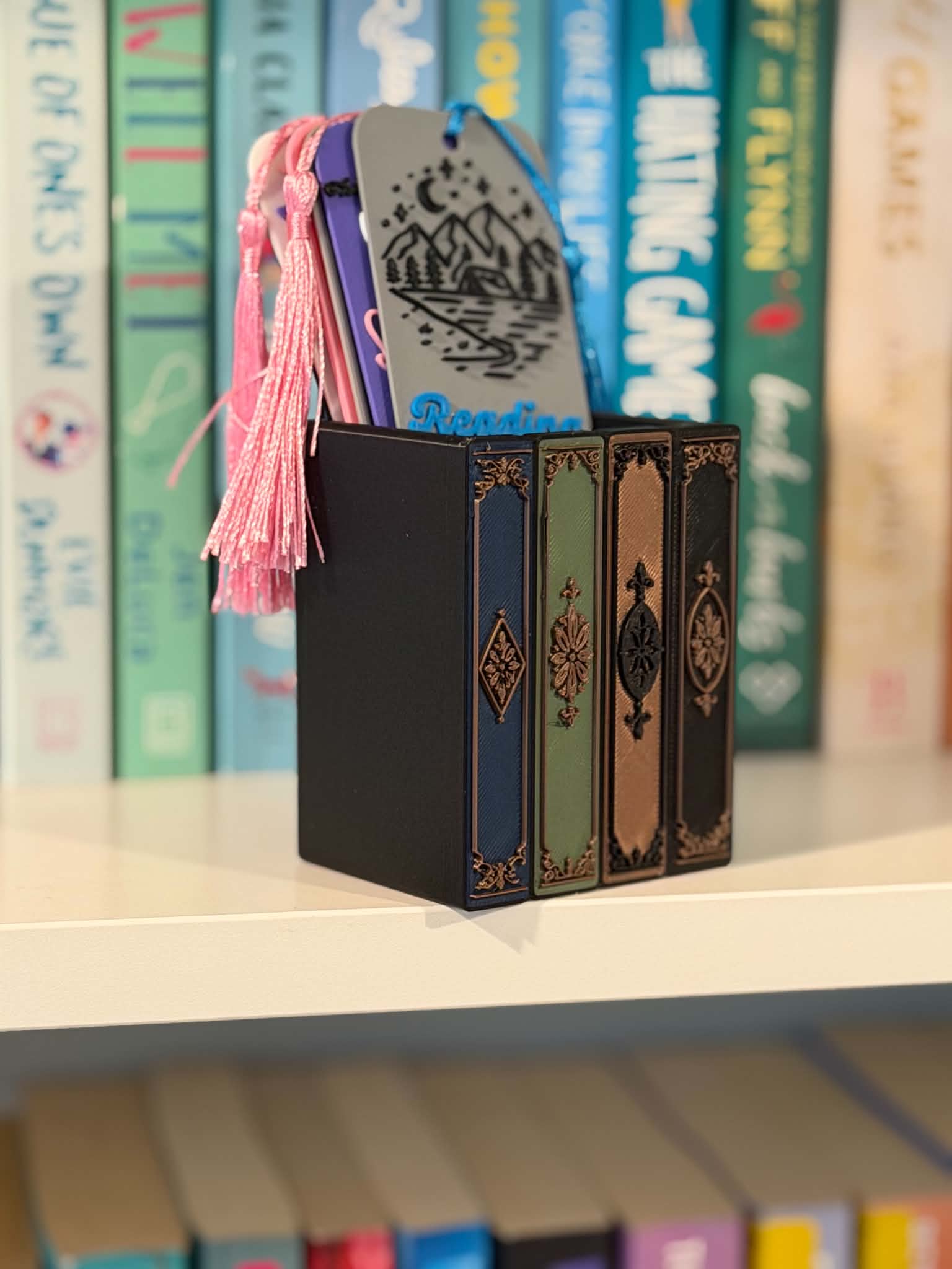 Antique Books Bookmark Holder | Library Bookcase