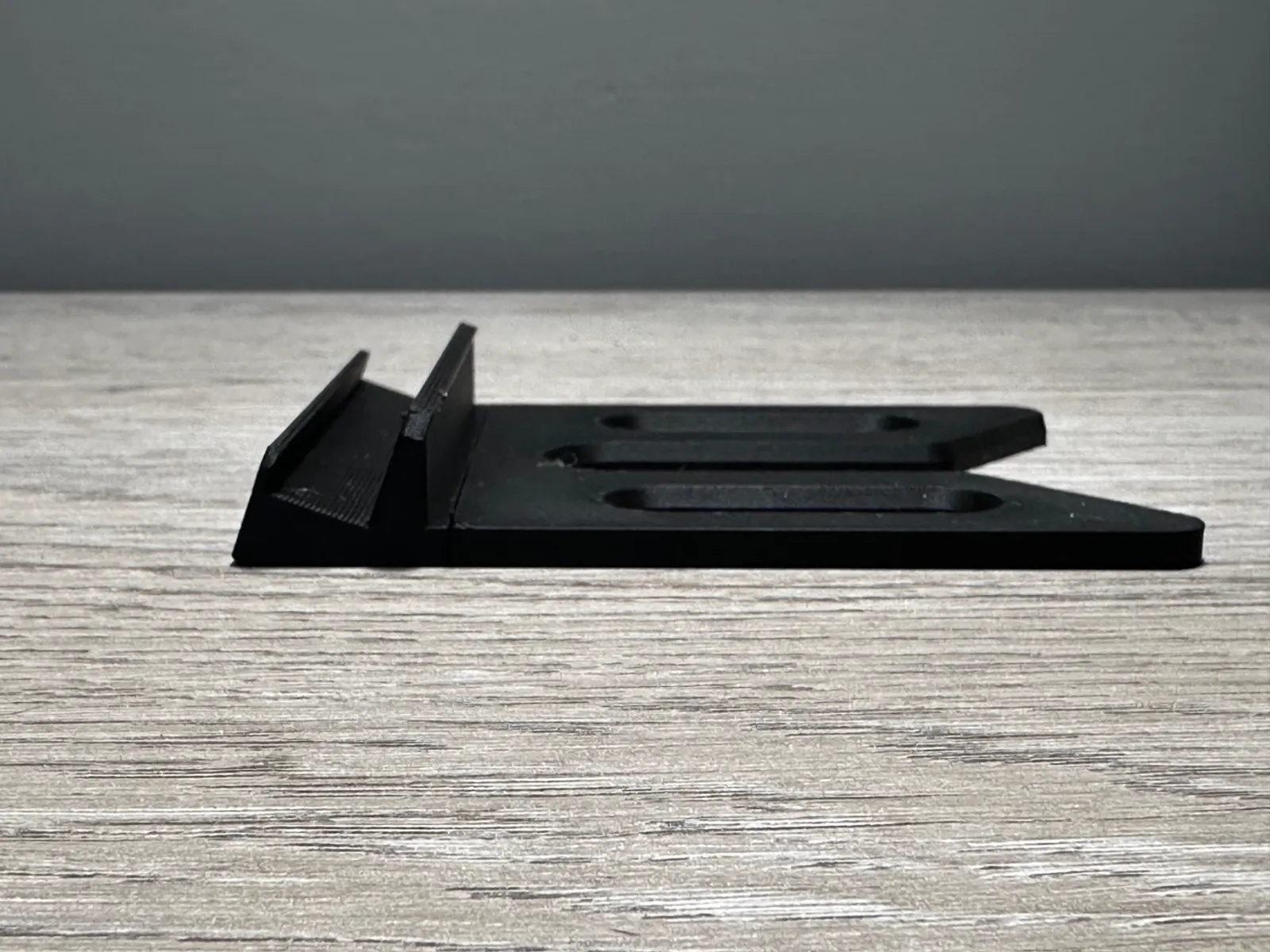 Desk stand for Hueforge parametric frames