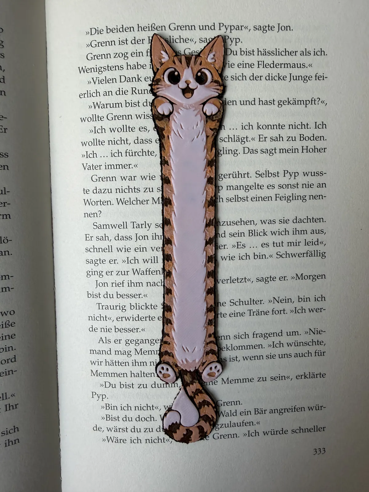 Stretchy Cat Bookmark