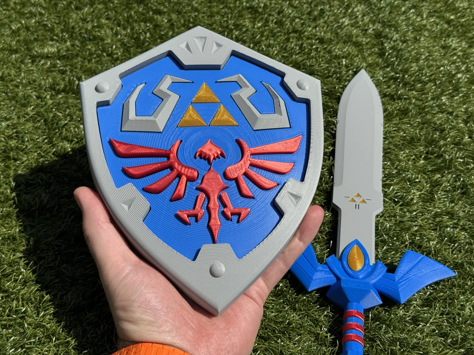 Zelda Hylian Shield & Master Sword With Wall Mount