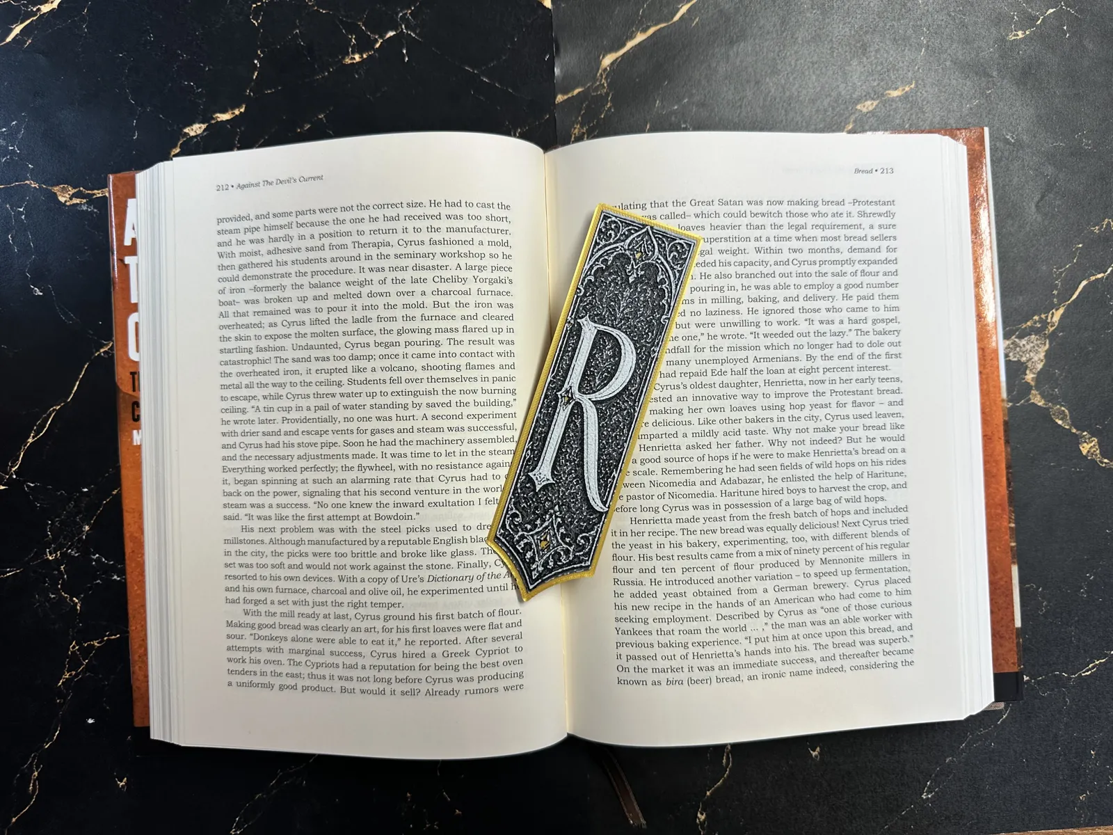 Gothic Letter R Bookmark - HueForge Alphabet
