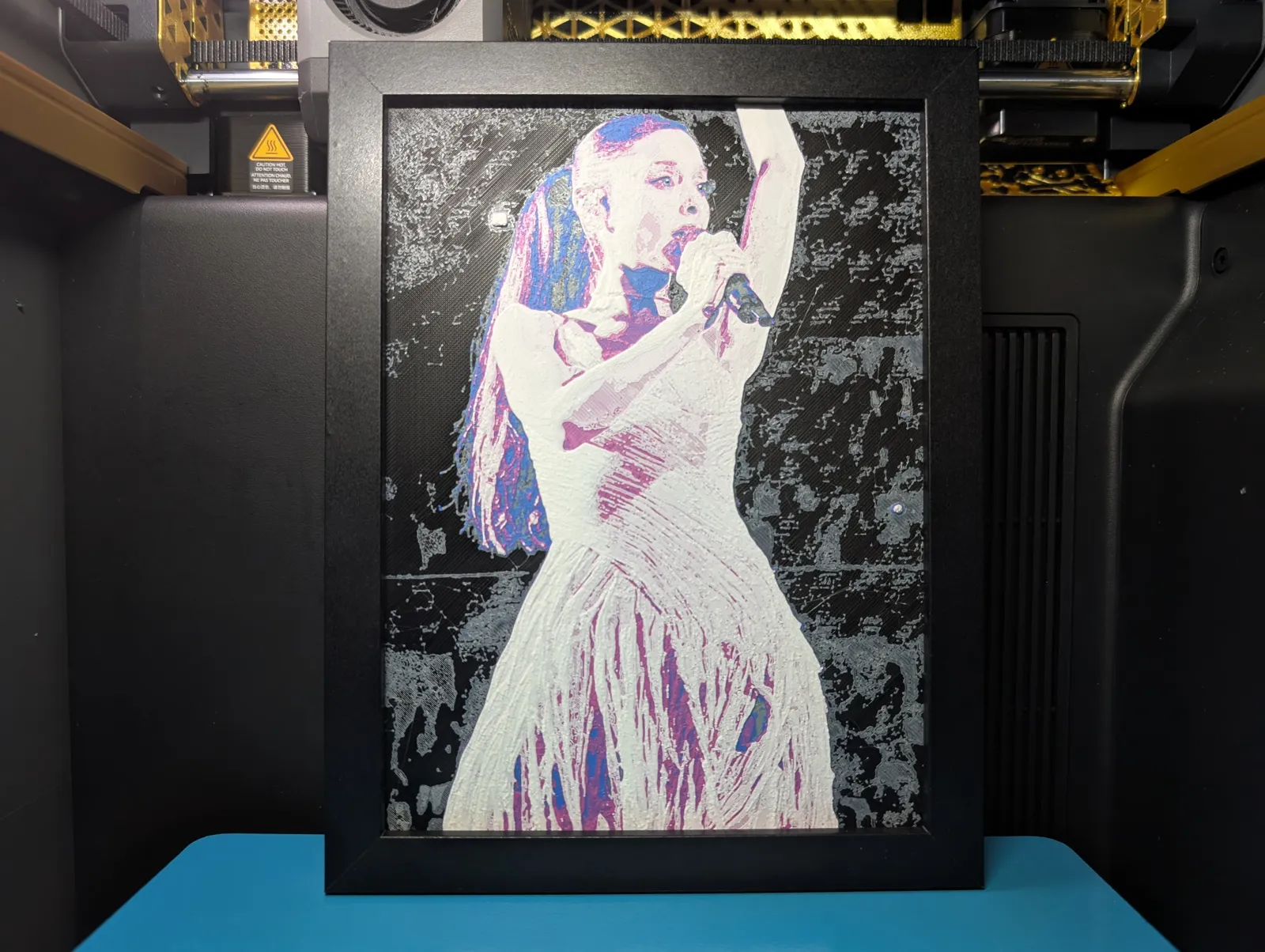 Ariana Grande Hueforge 6x8 3D Multicolor Decor