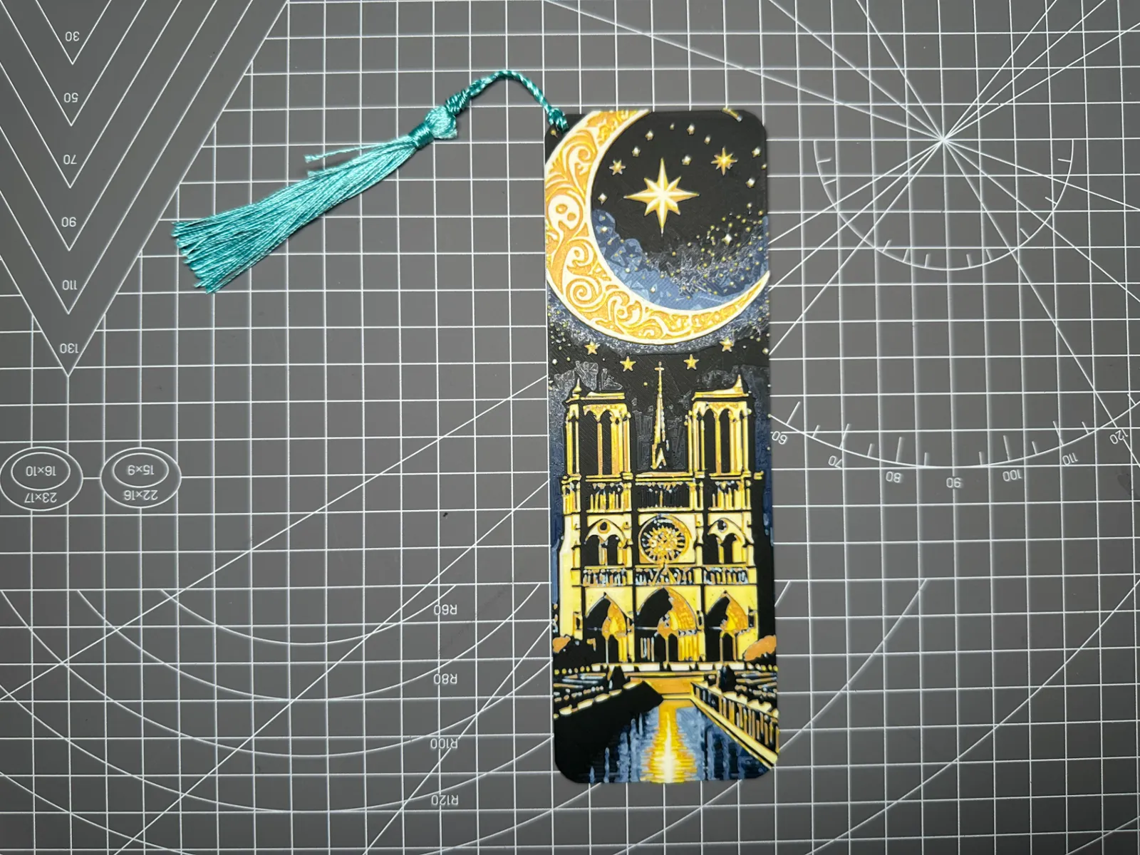 BookMark_NotreDame_Hueforge