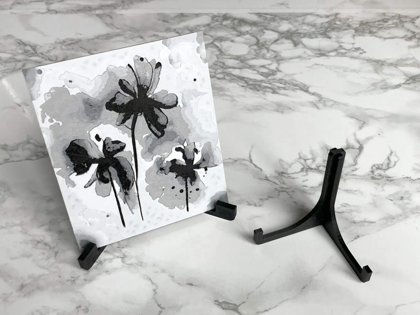 Simple Small Photo Stand