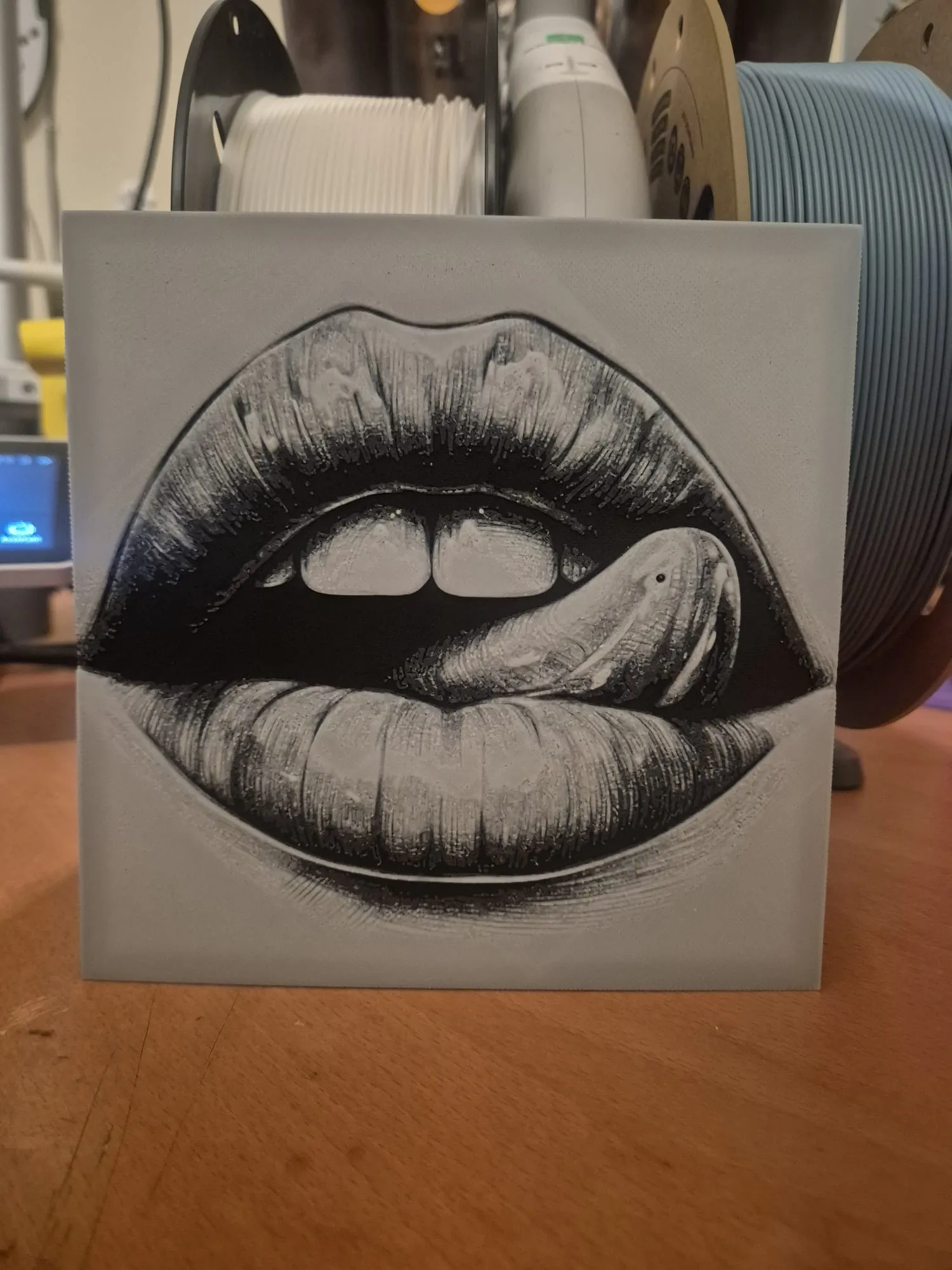 them lips hueforge