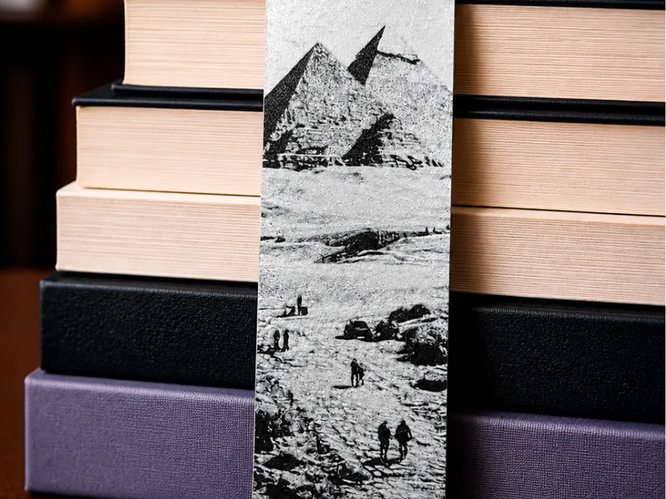 Pyramids of Giza (0.2mm)