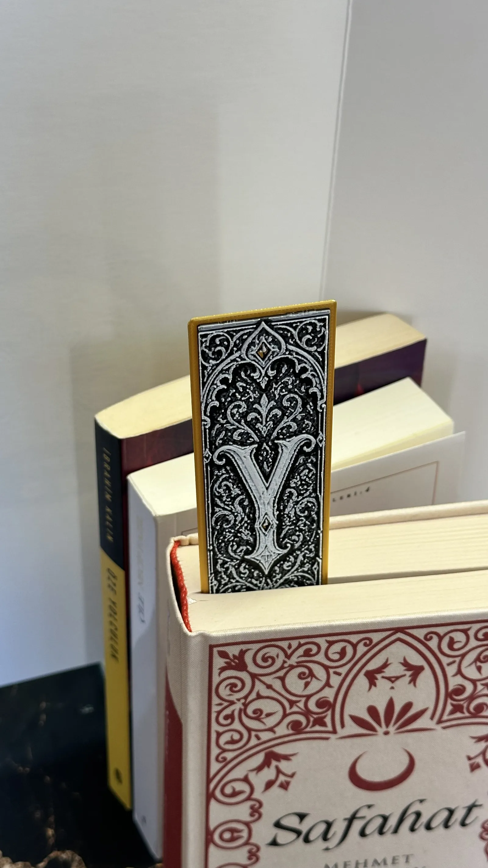 Gothic Letter Y Bookmark - HueForge Alphabet