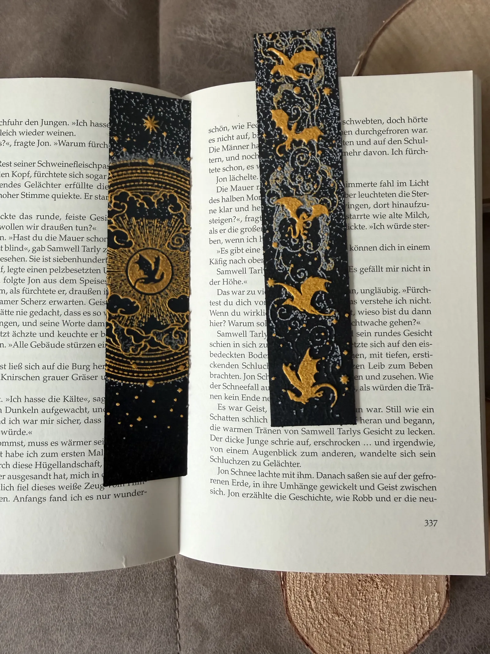 Dragons in the sun - Bookmarks