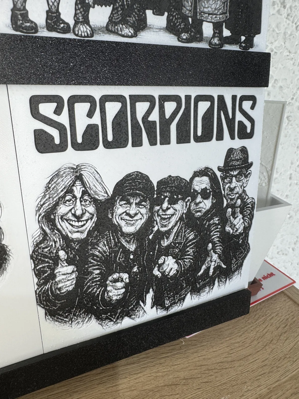 Hue Forge Karikatur Scorpions