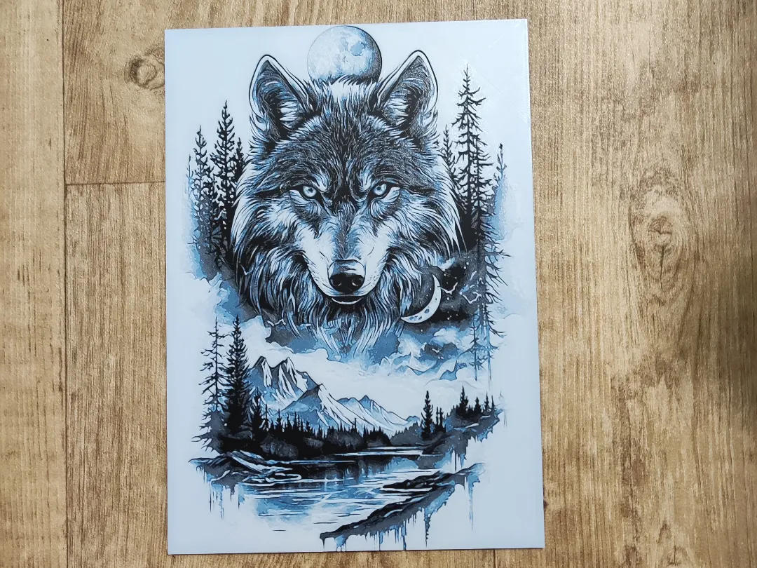 Wolf and wood - hueforge
