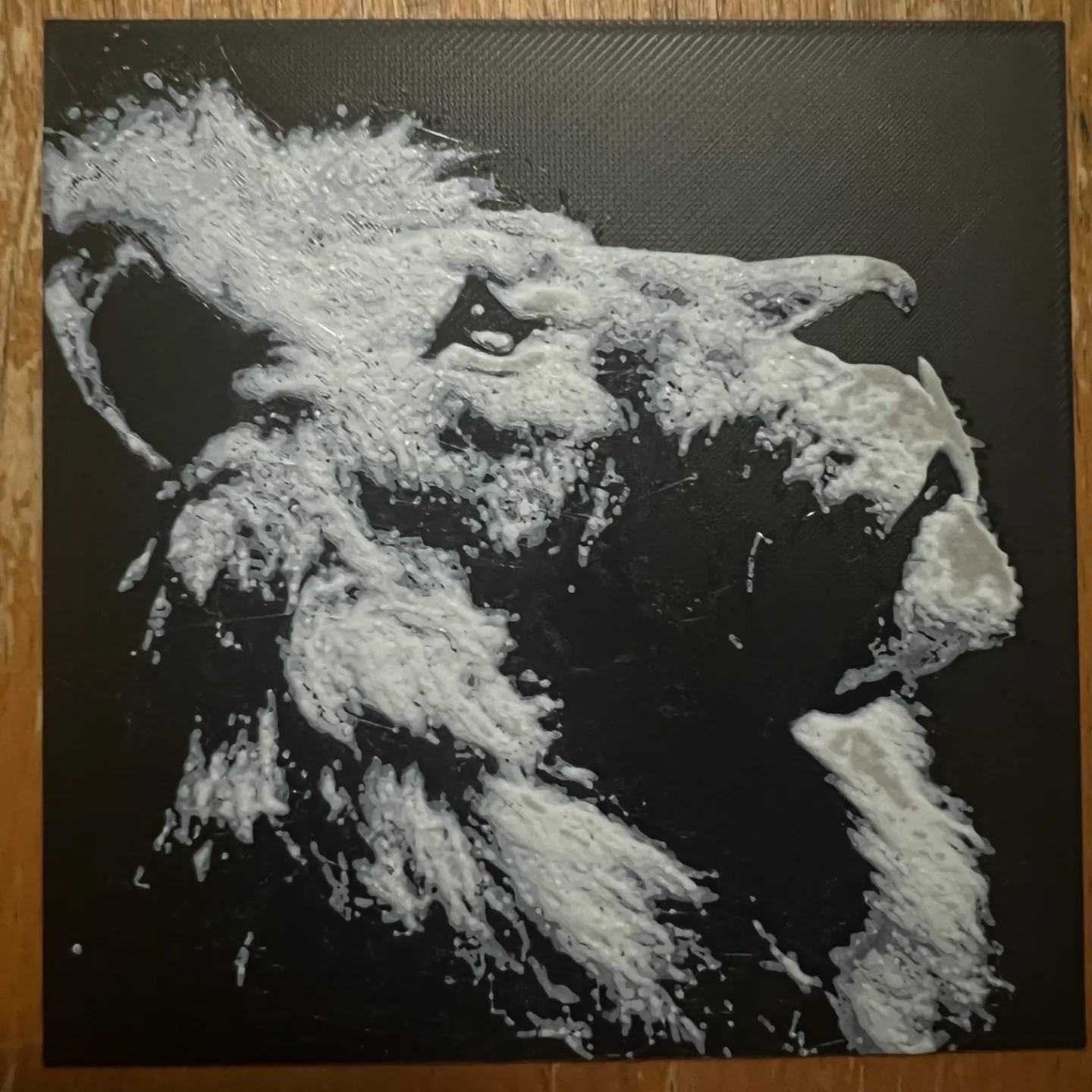 HueForge Black and White Lion