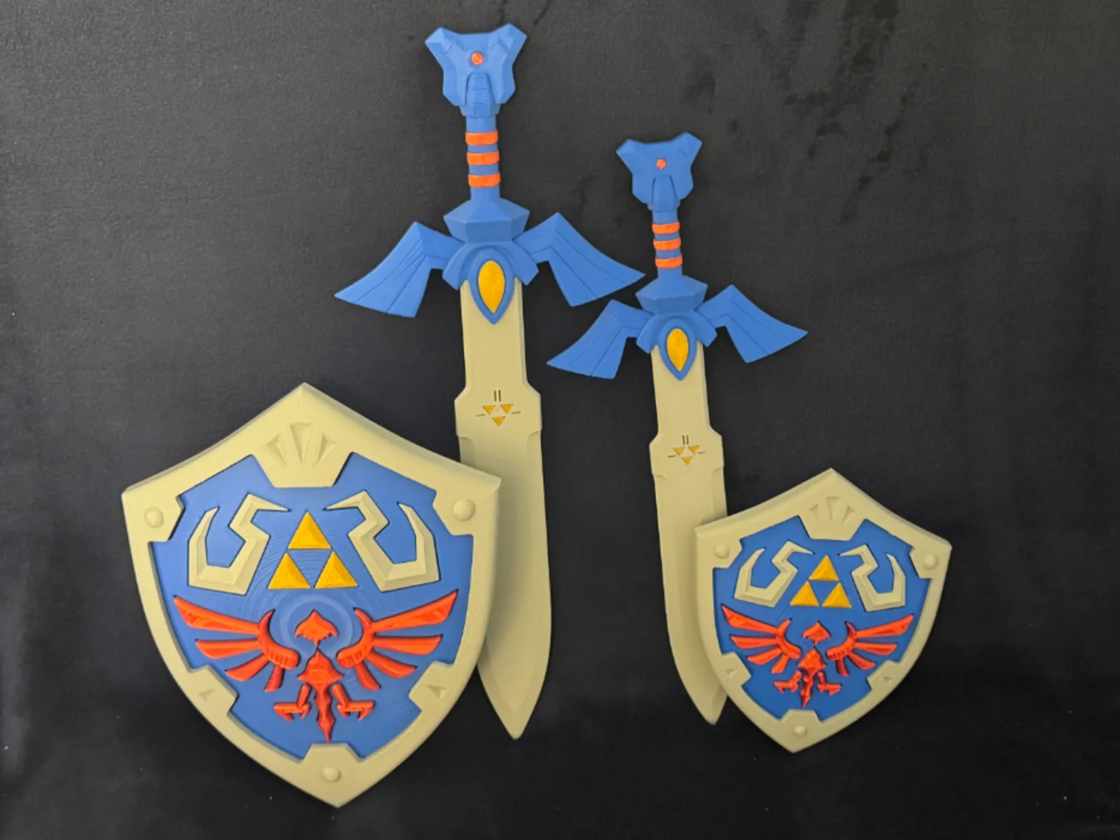 Zelda Hylian Shield & Master Sword With Wall Mount