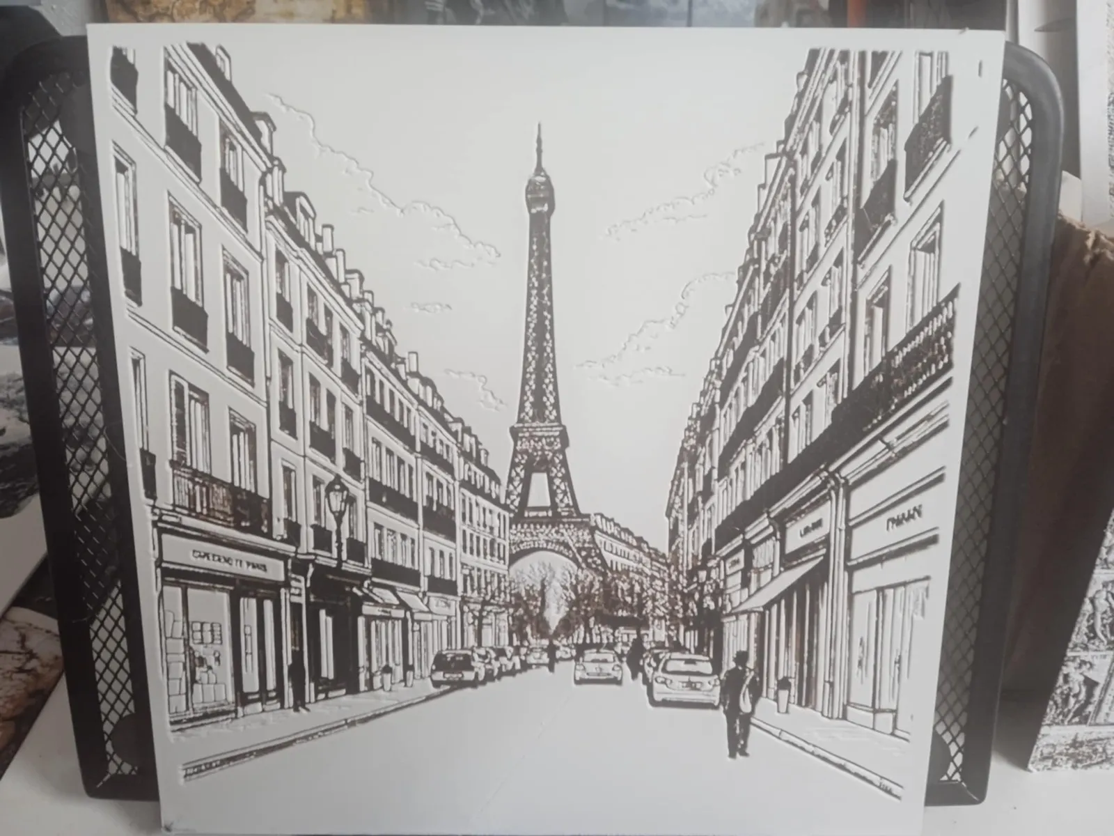 Paris .hueforge