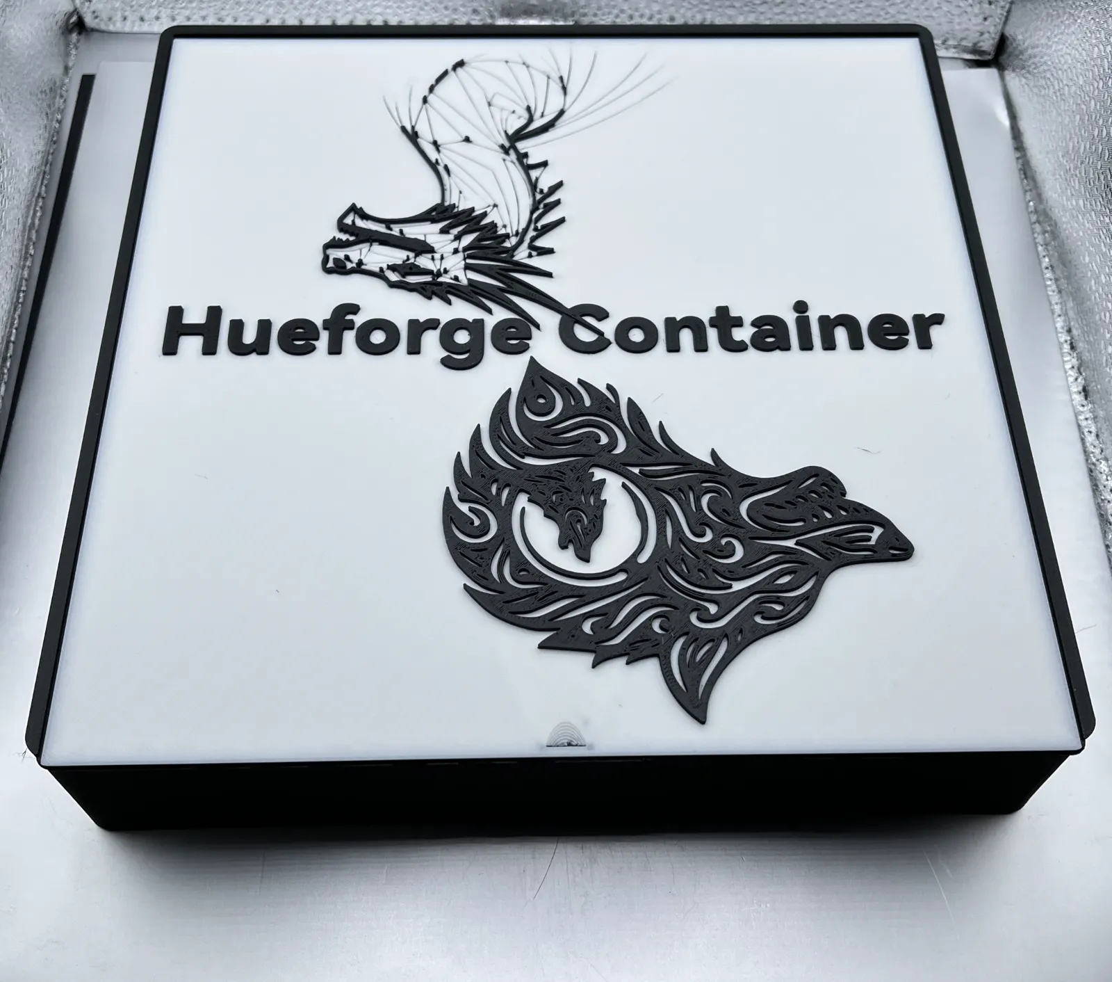 Hueforge Container