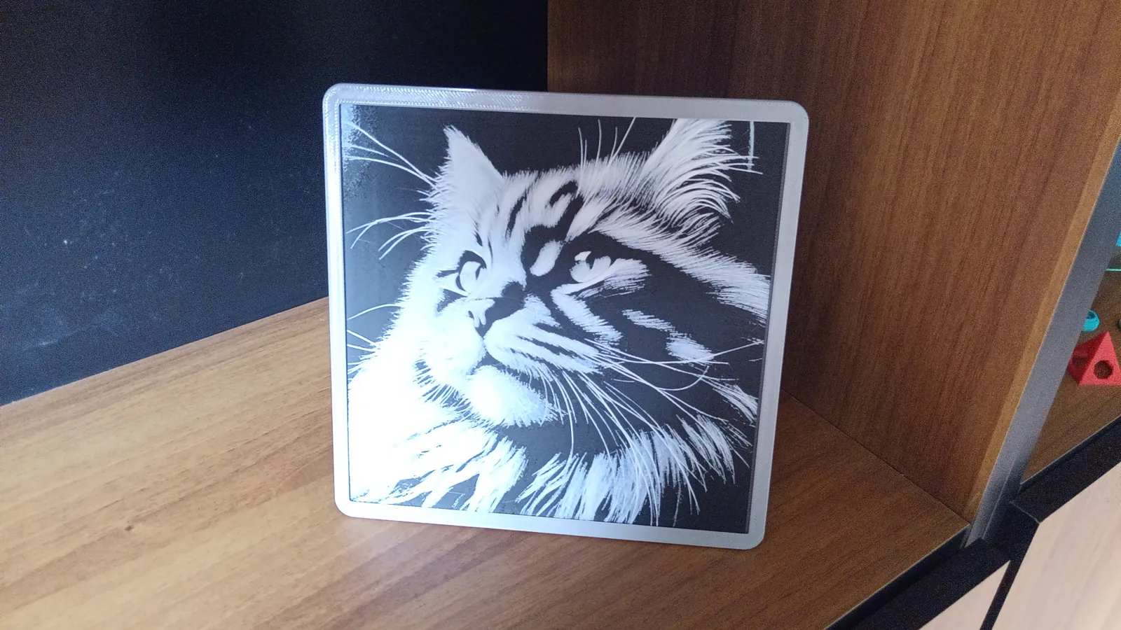 Stand photo frame hueforge 20x20