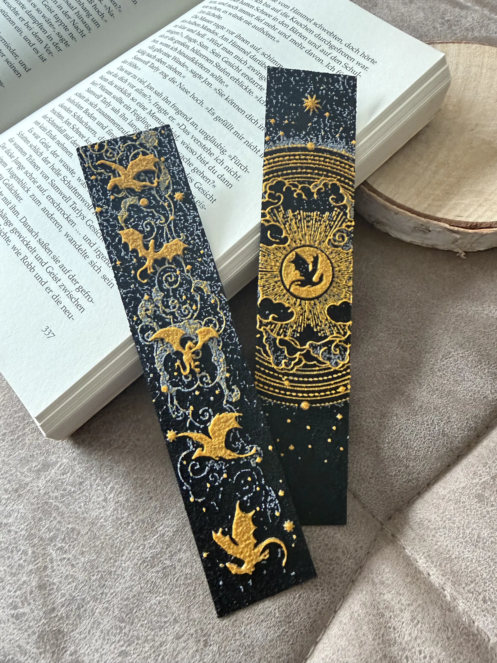 Dragons in the sun - Bookmarks