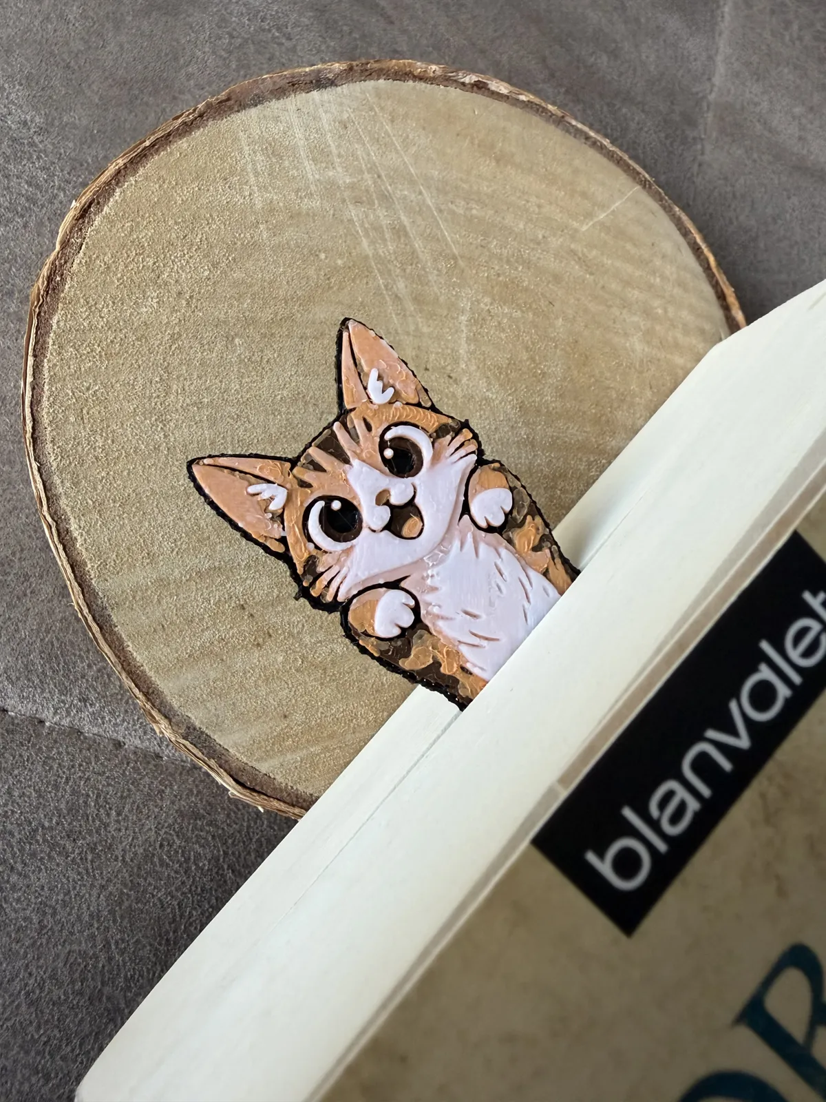Stretchy Cat Bookmark