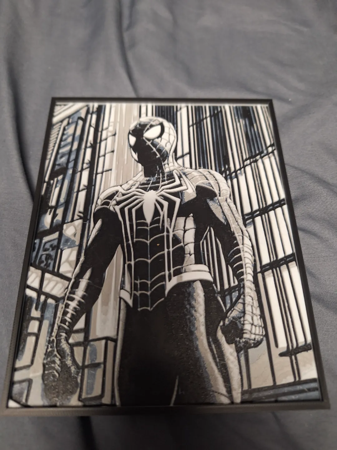Spiderman b/w hue forge