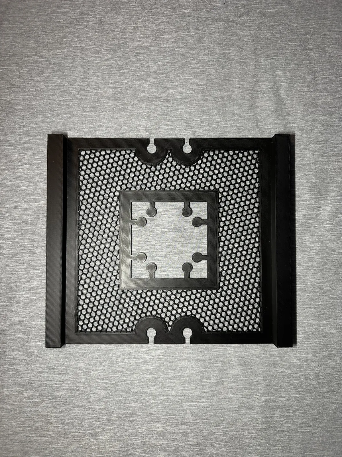 Modular Magnetic Frame System for Hueforge Art
