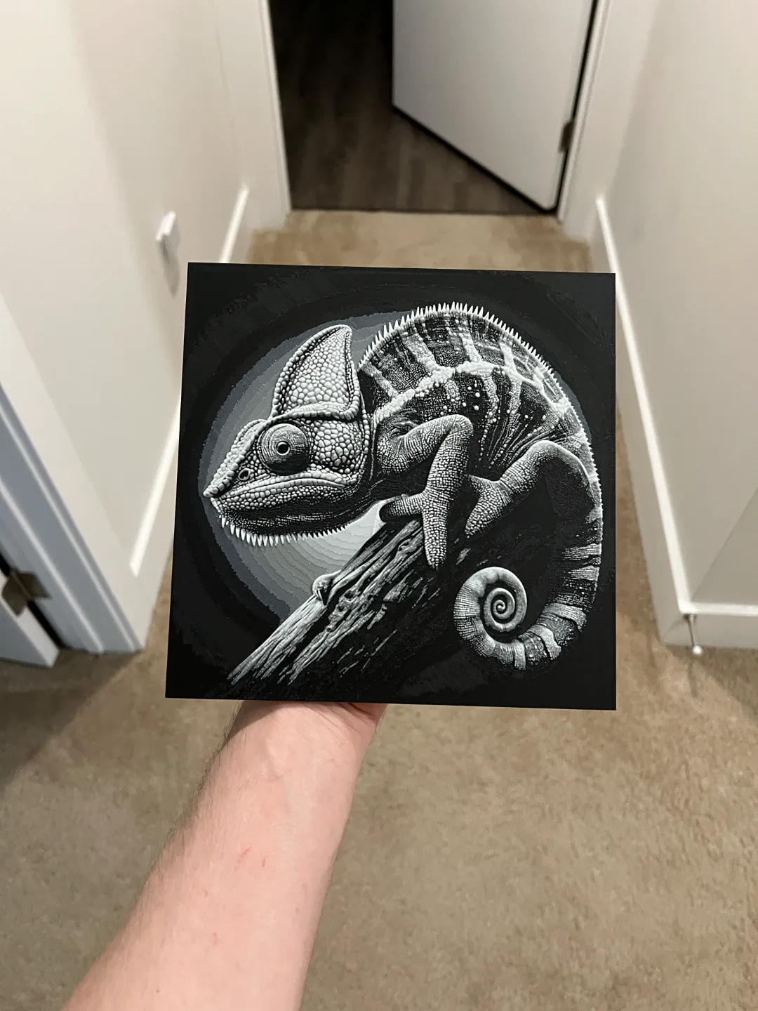 Chameleon Grayscale Art Hueforge