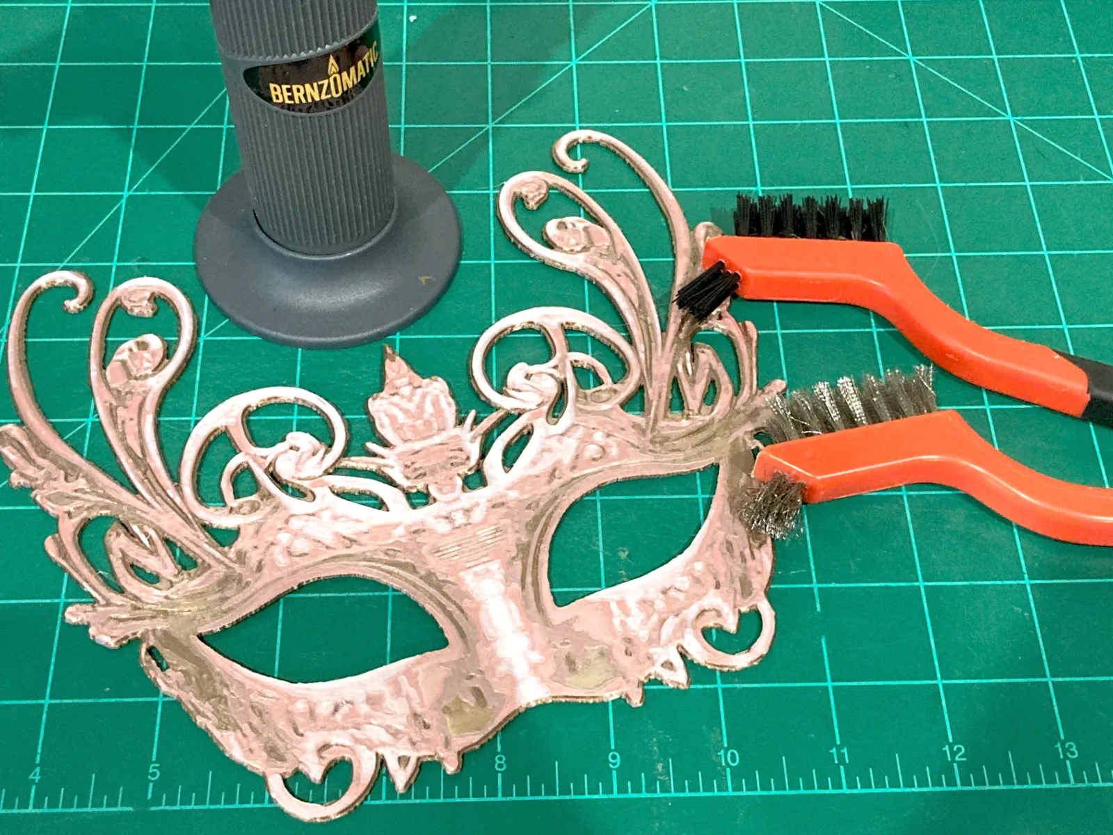 Filigree Masquerade Mask - Hueforge - prints flat