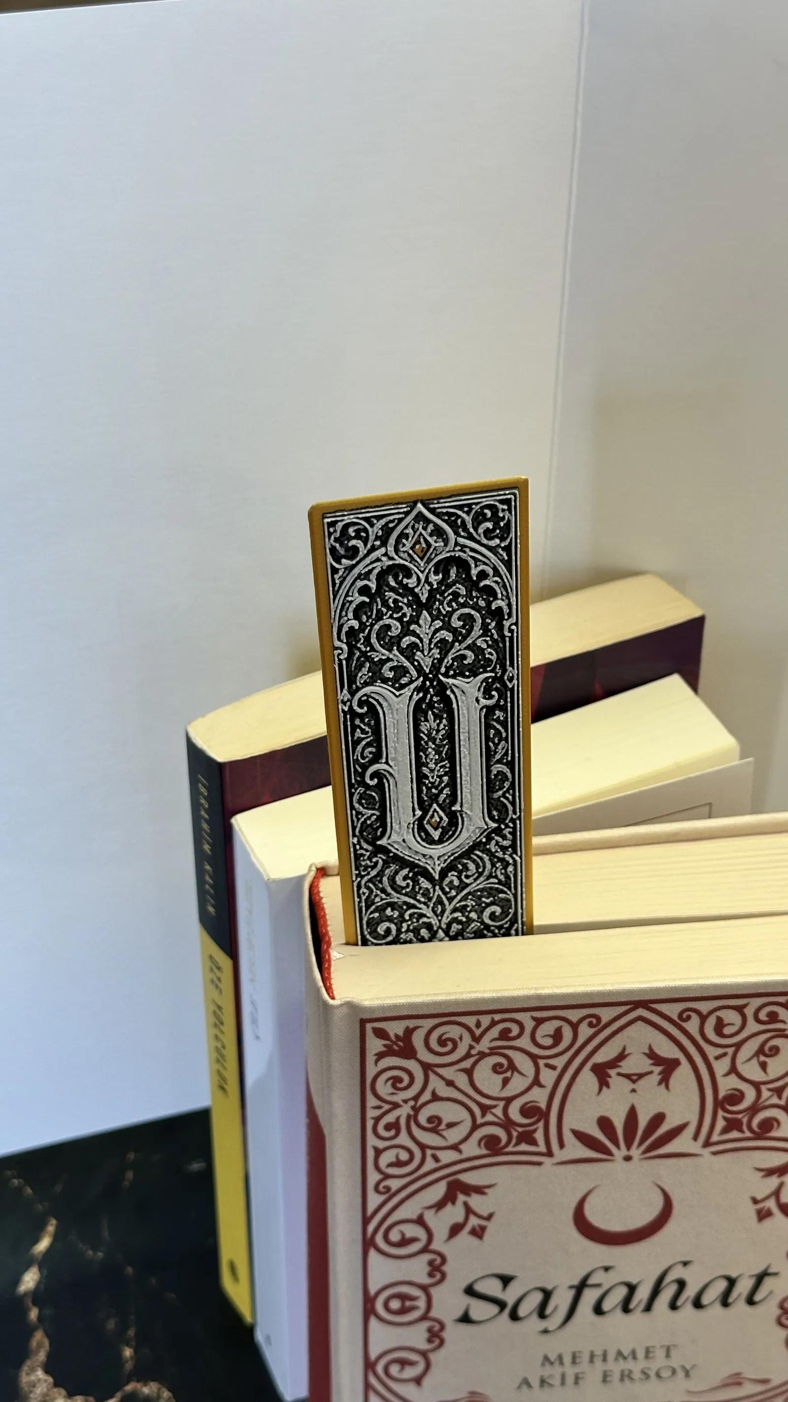 Gothic Letter U Bookmark - HueForge Alphabet