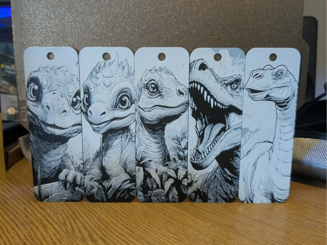 Set of 5 dinosaur bookmarks
