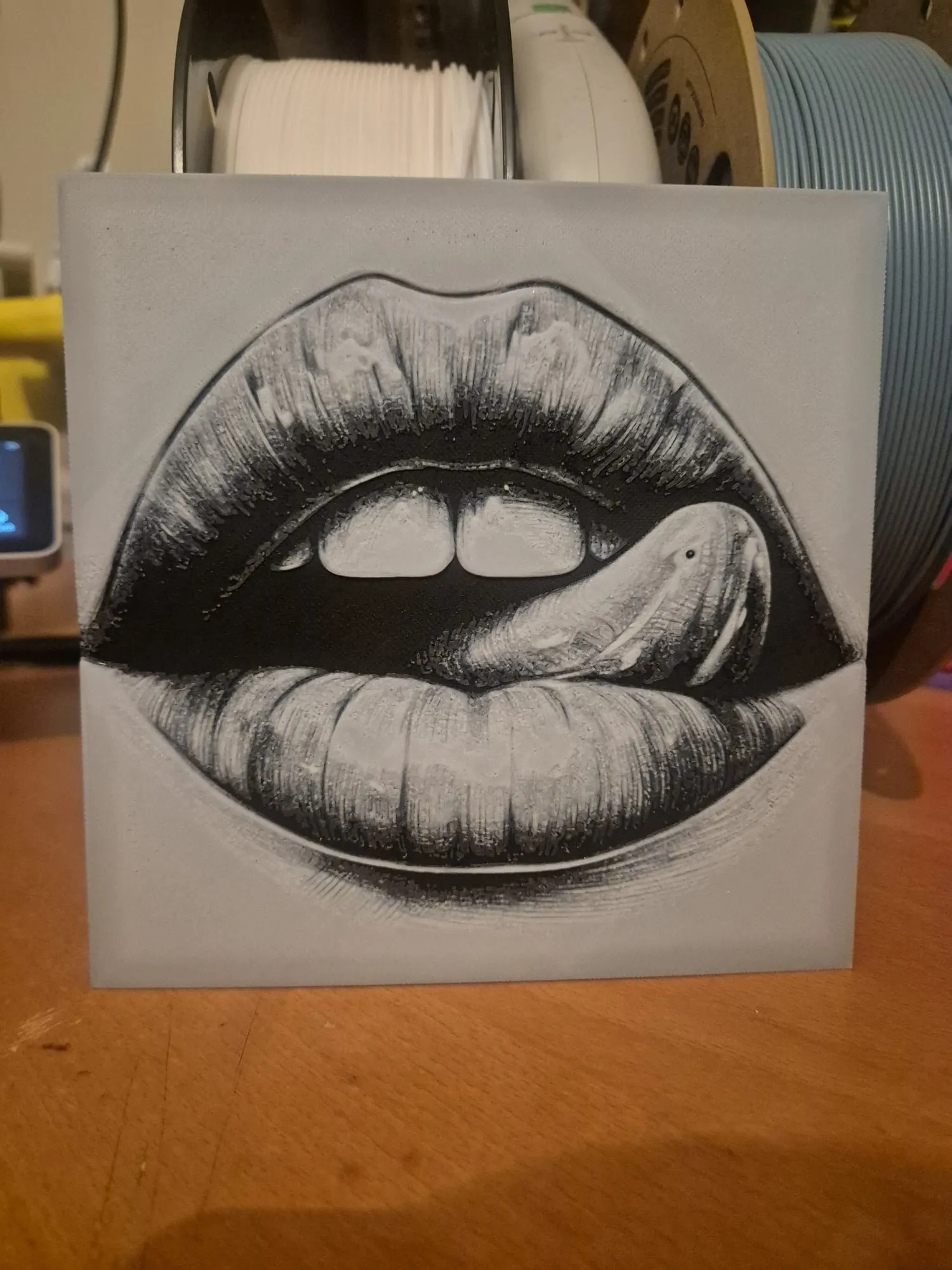 them lips hueforge