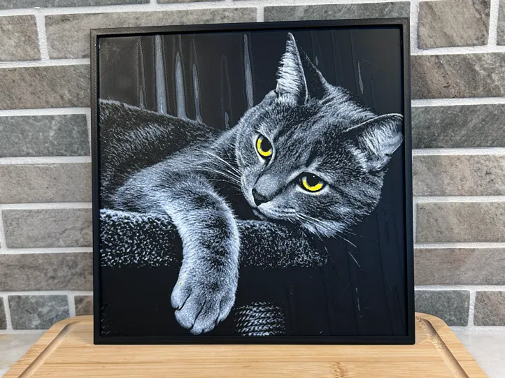 Golden Gaze Cat - Hueforge 200mm x 200mm
