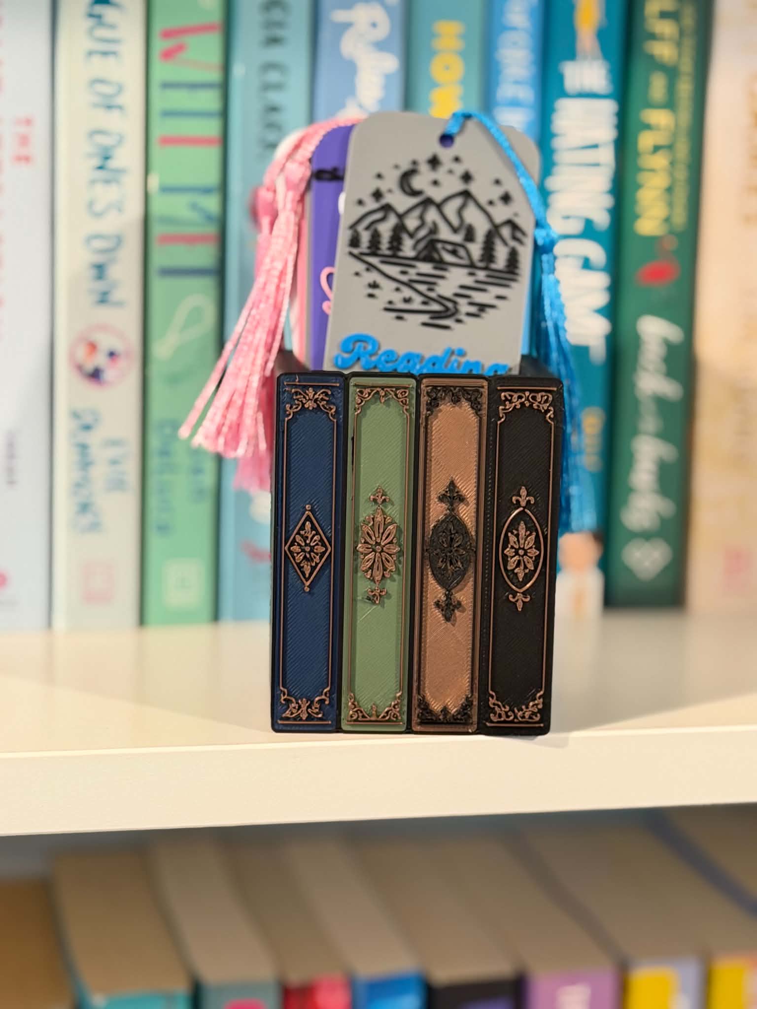 Antique Books Bookmark Holder | Library Bookcase