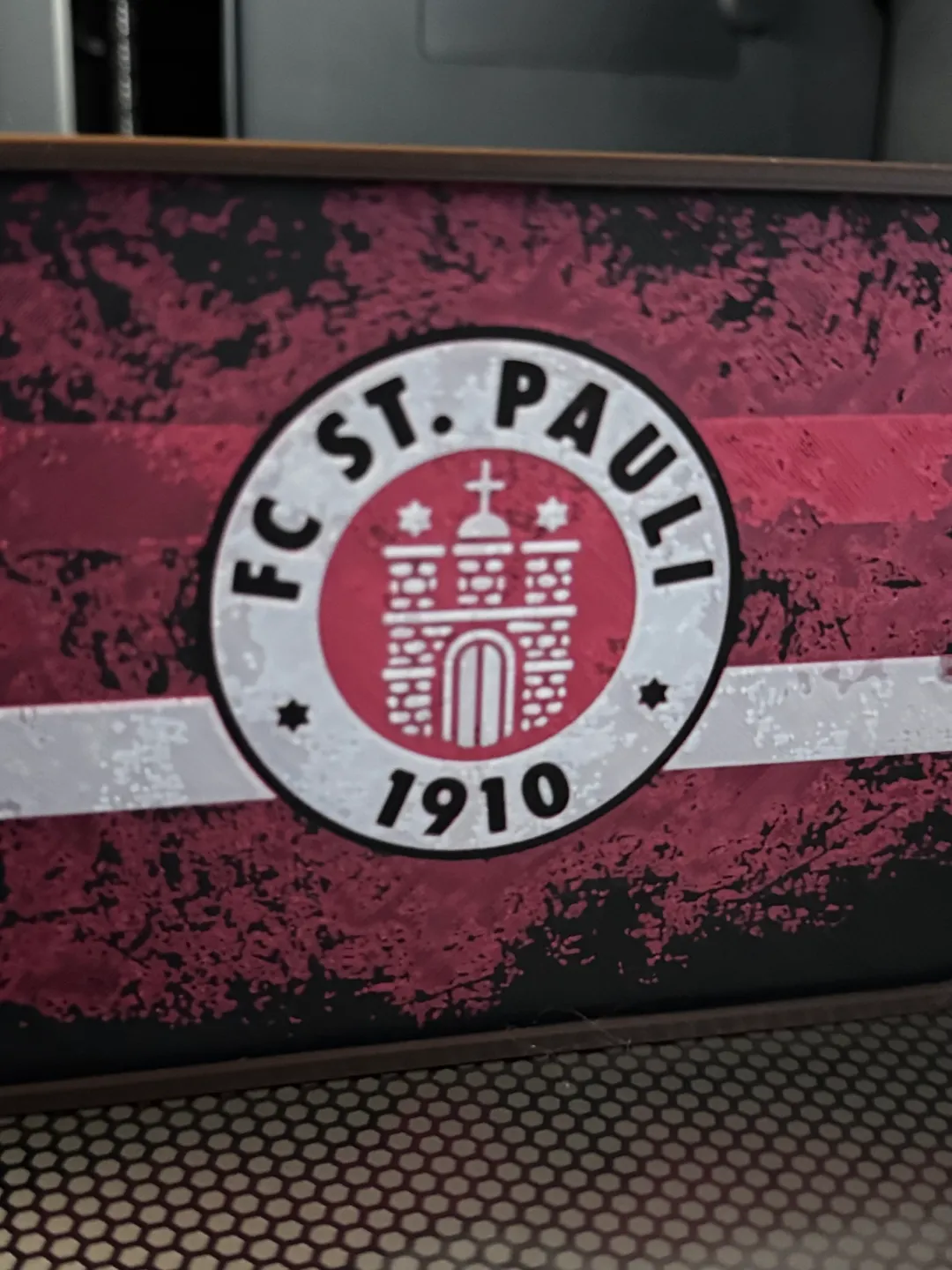 FC St. Pauli Spardose Piggybank Hue-Forge Look