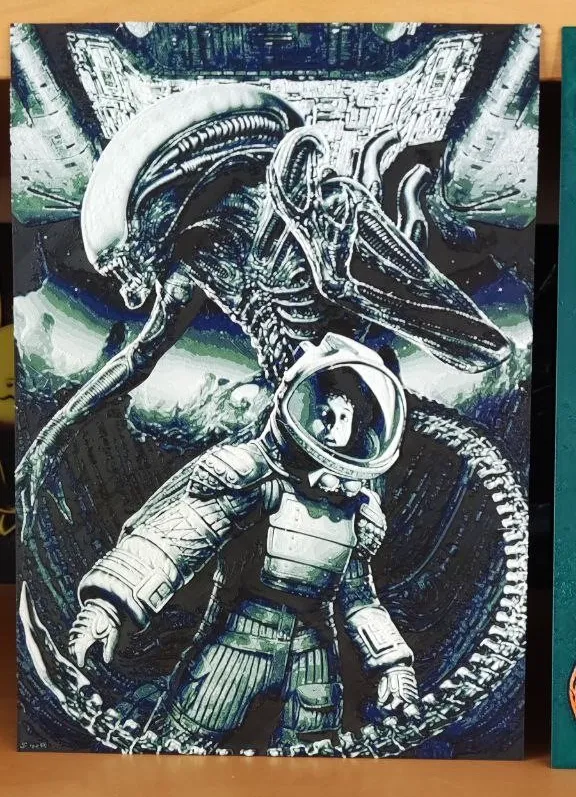 Aliens HueForge