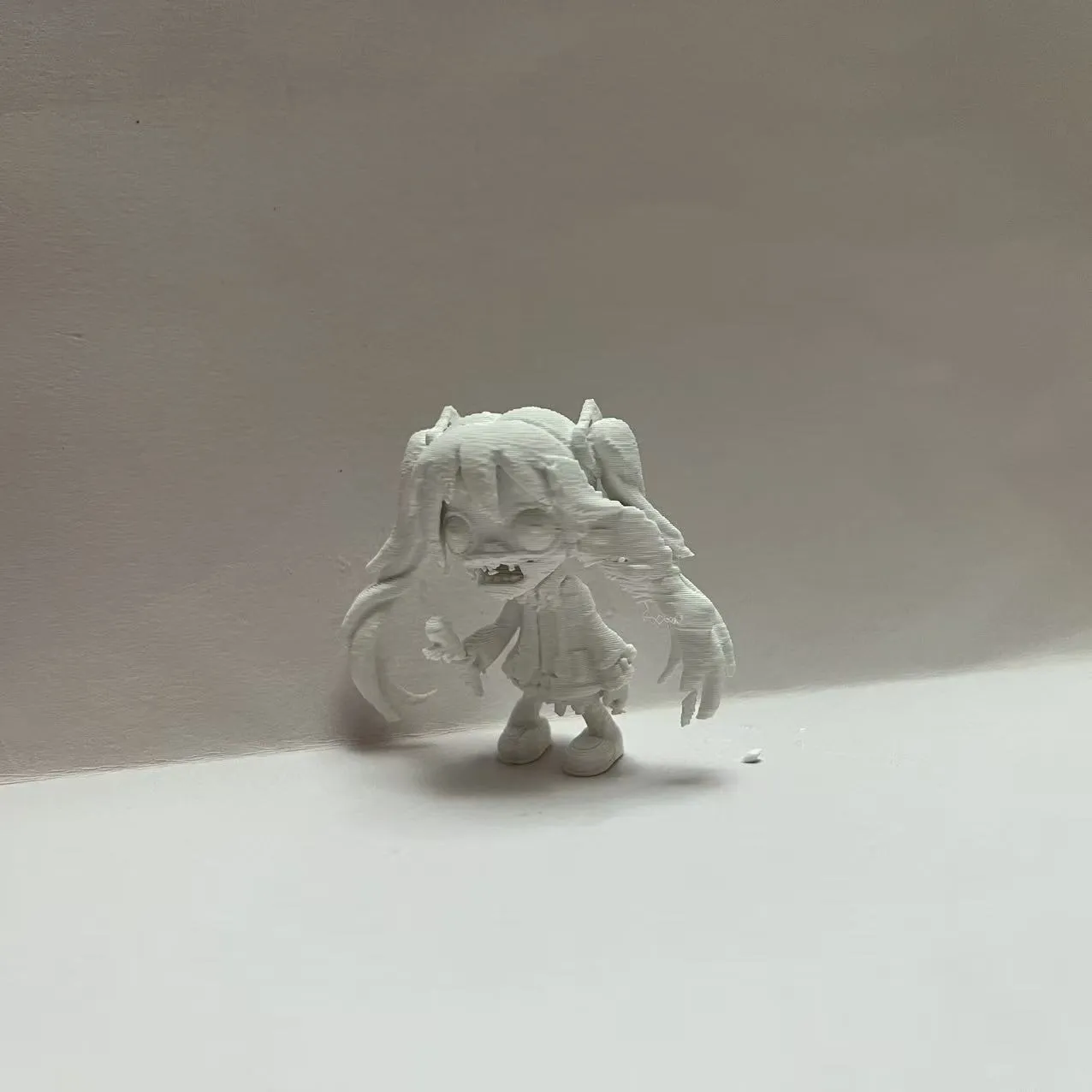 初音未来僵尸-植物大战僵尸q版桌面摆件-儿童涂色玩具