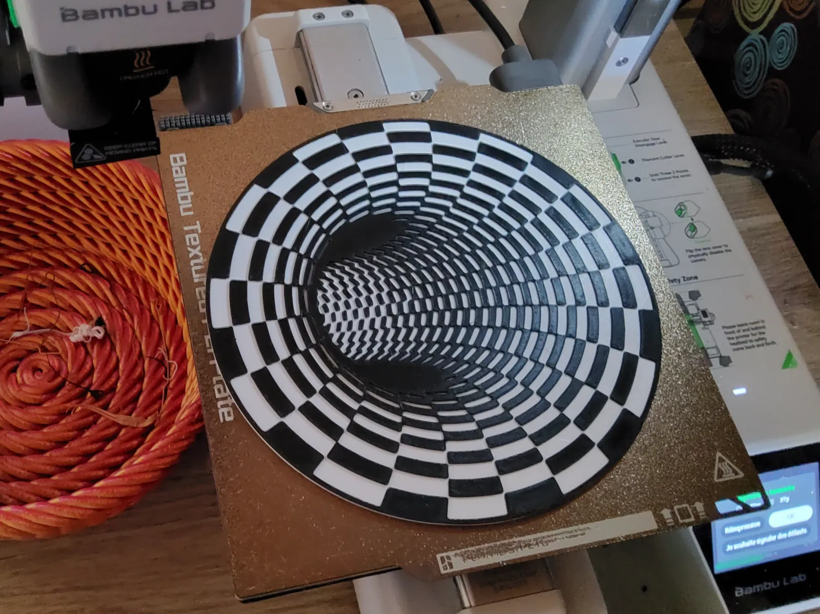 black hole illusion optic plate coaster