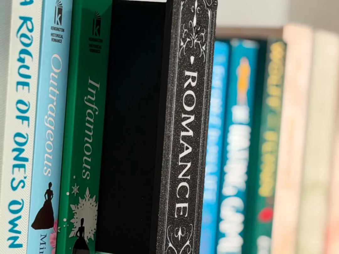 Library Shelf Divider - Romance Book Organizer