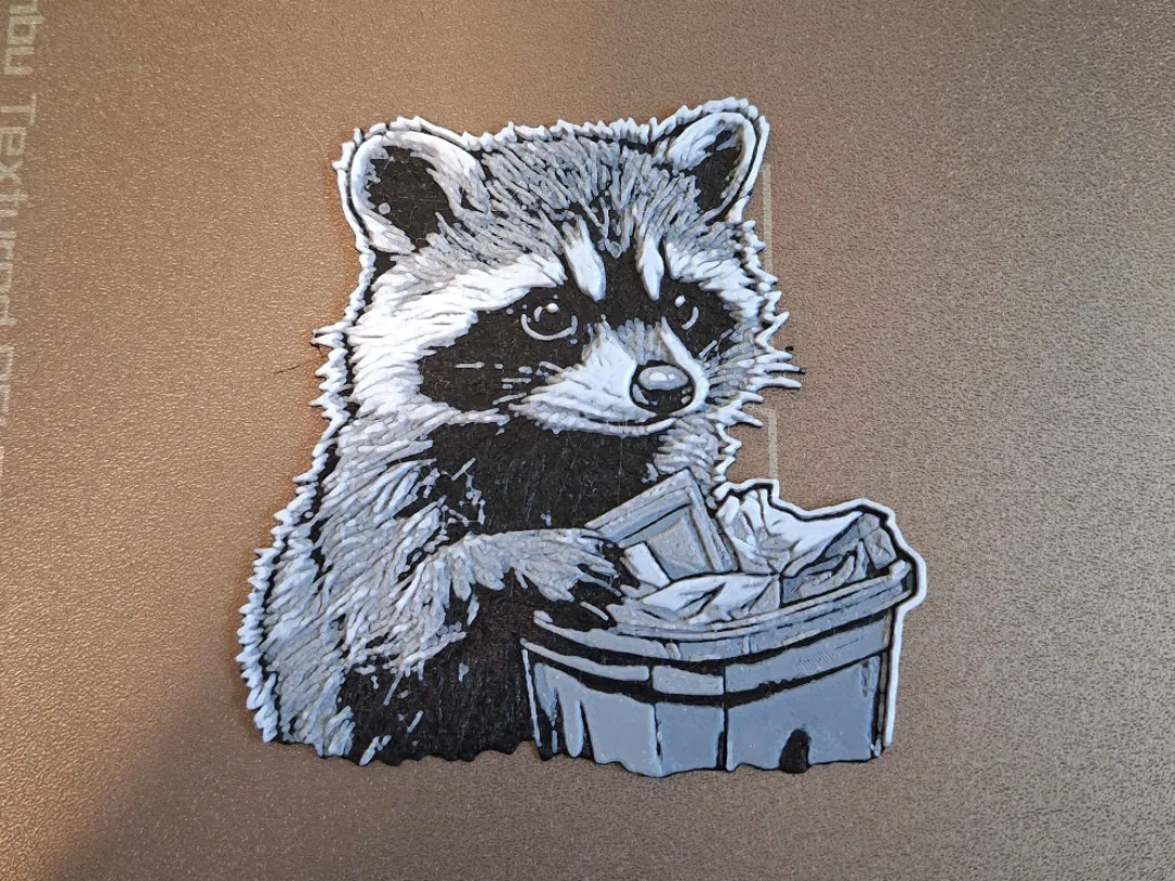Raccoon in the garbage - Hueforge