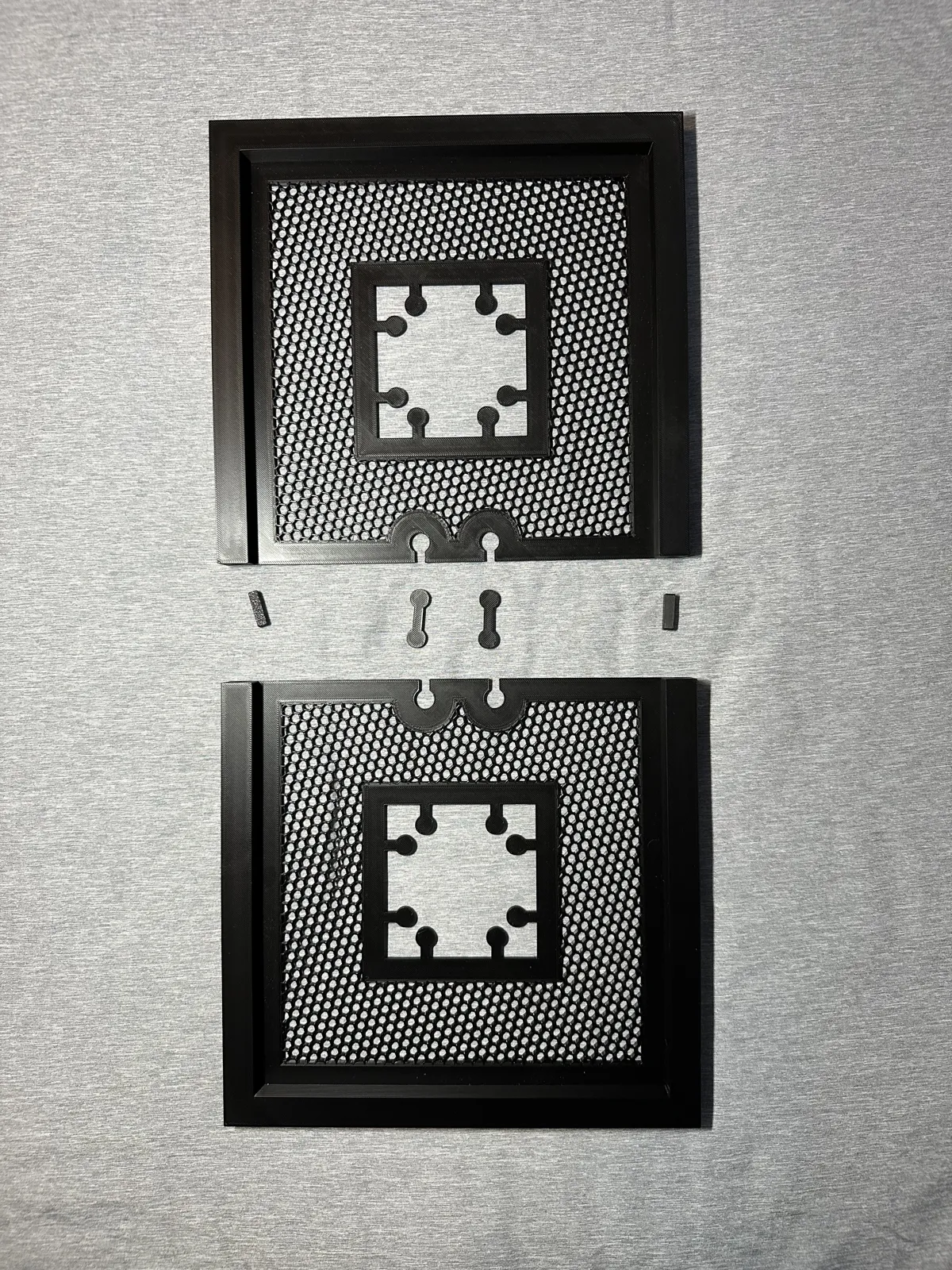 Modular Magnetic Frame System for Hueforge Art
