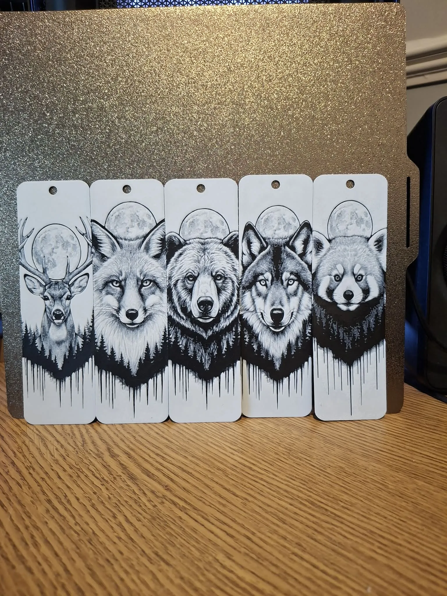 set of 5 Forest moon animal bookmarks 2 colours