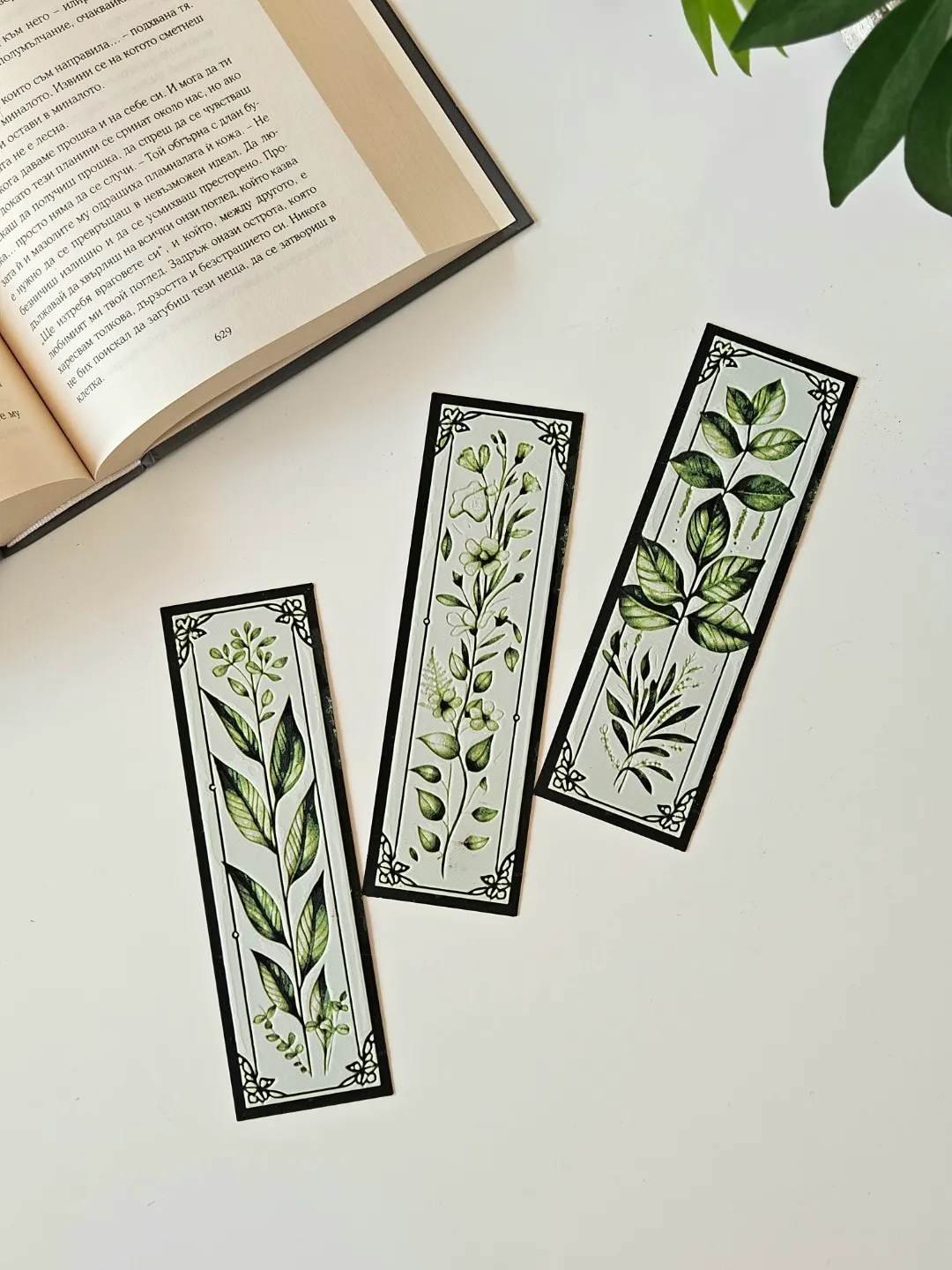 "Floral Elegance" - Bookmarks Set