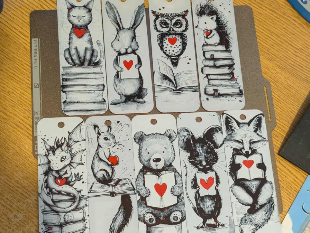Set of 9 animal red heart bookmarks