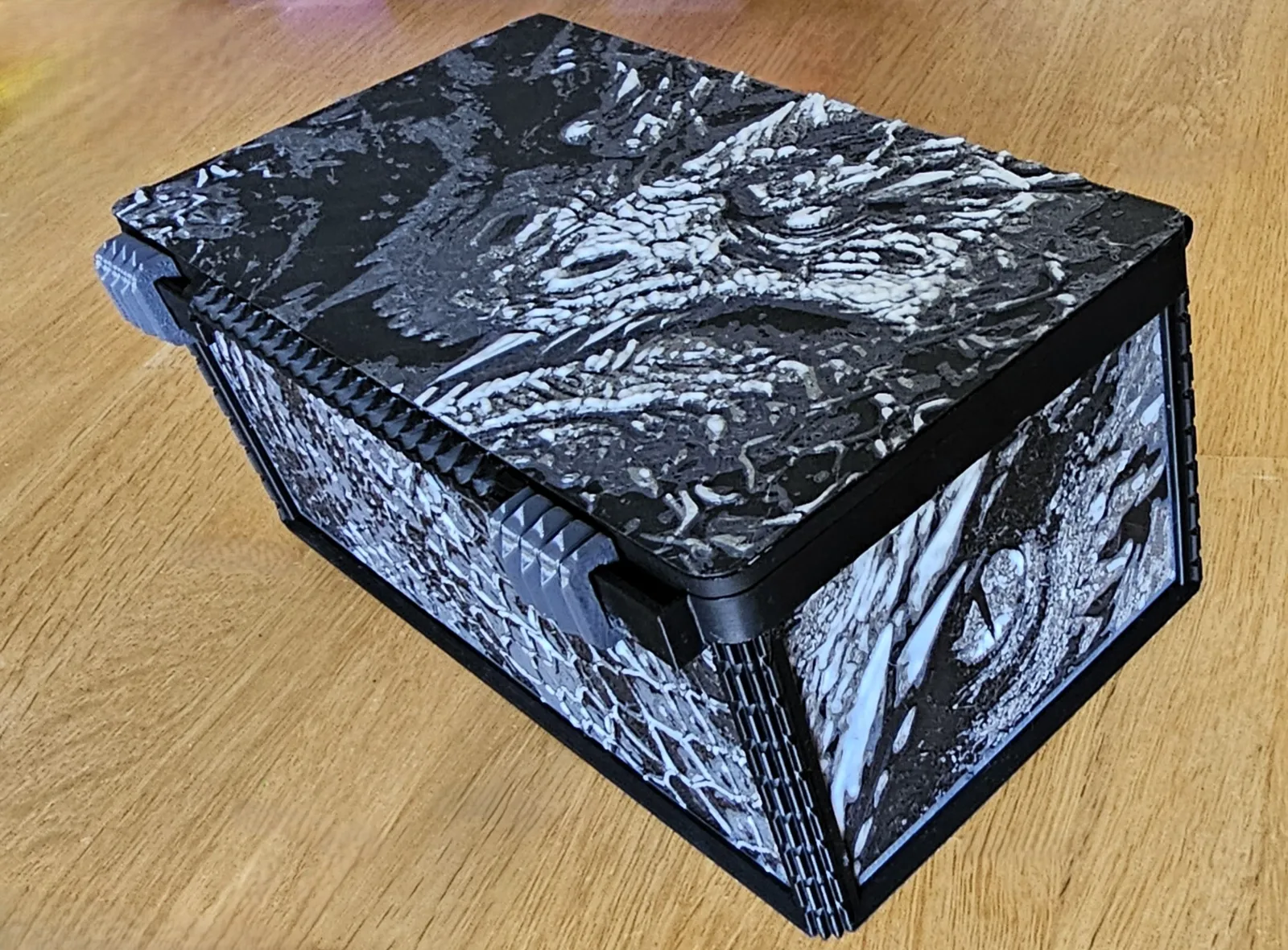 Dragon box