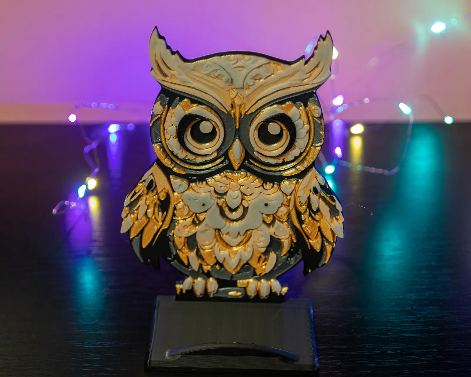 Owl phone holder